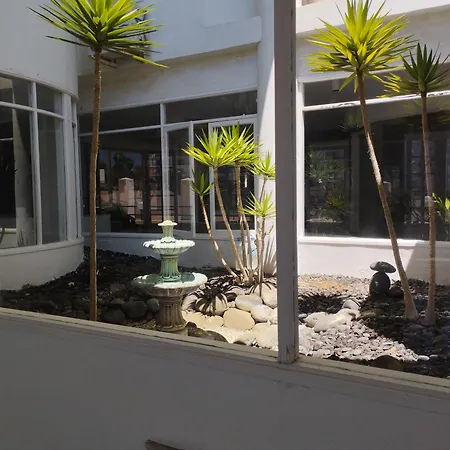 Ocean View Deluxe With Sunset Balcony And Pool Apartmán *